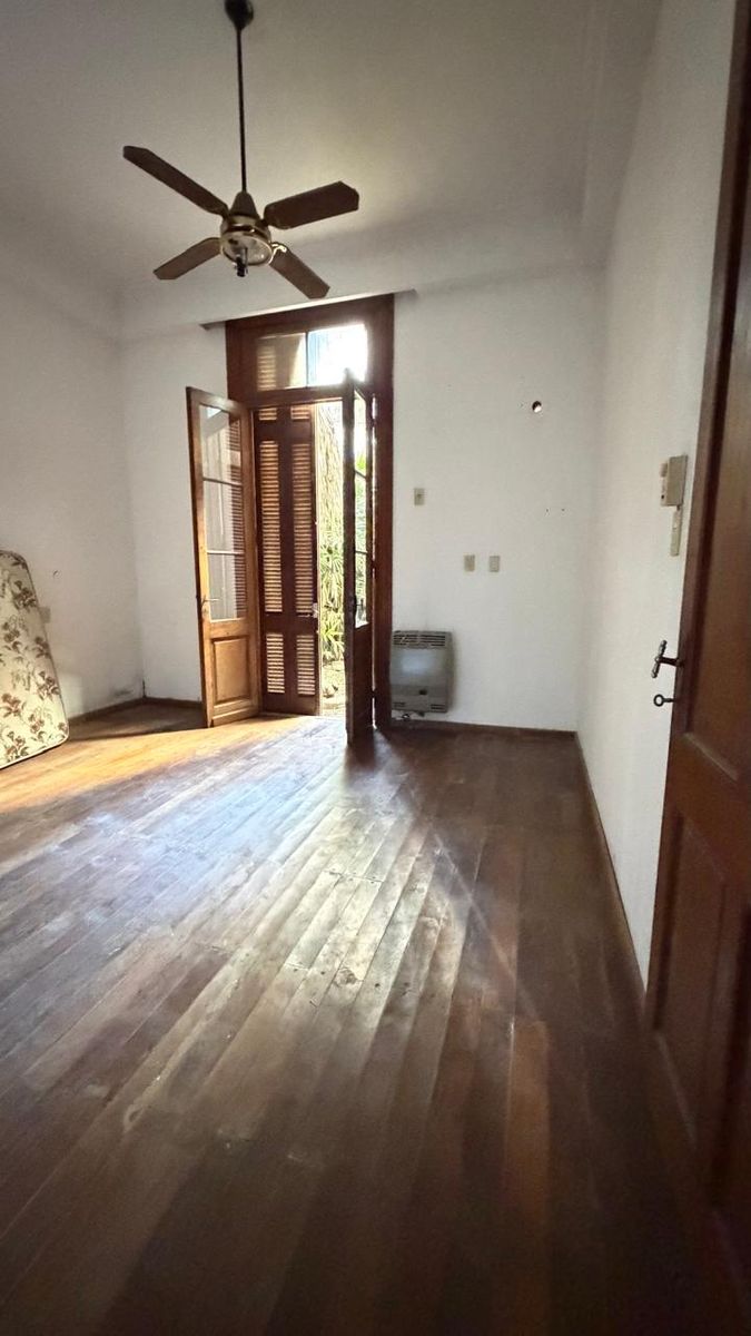 Casa en venta sobre Suipacha al 2900 - 16