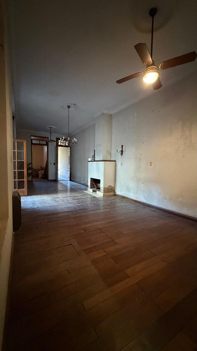 Casa en venta sobre Suipacha al 2900 - 19