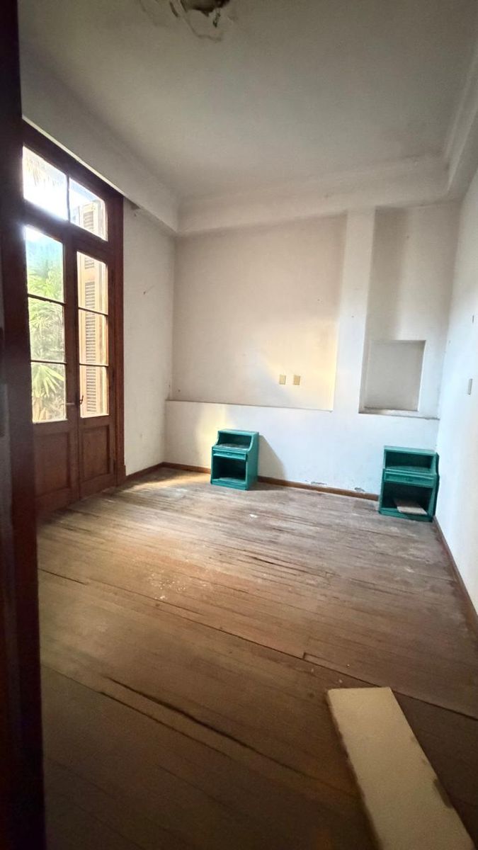 Casa en venta sobre Suipacha al 2900 - 20