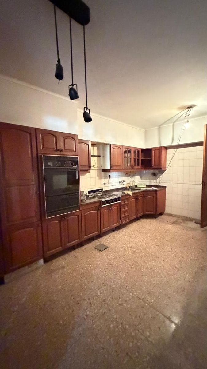 Casa en venta sobre Suipacha al 2900 - 36