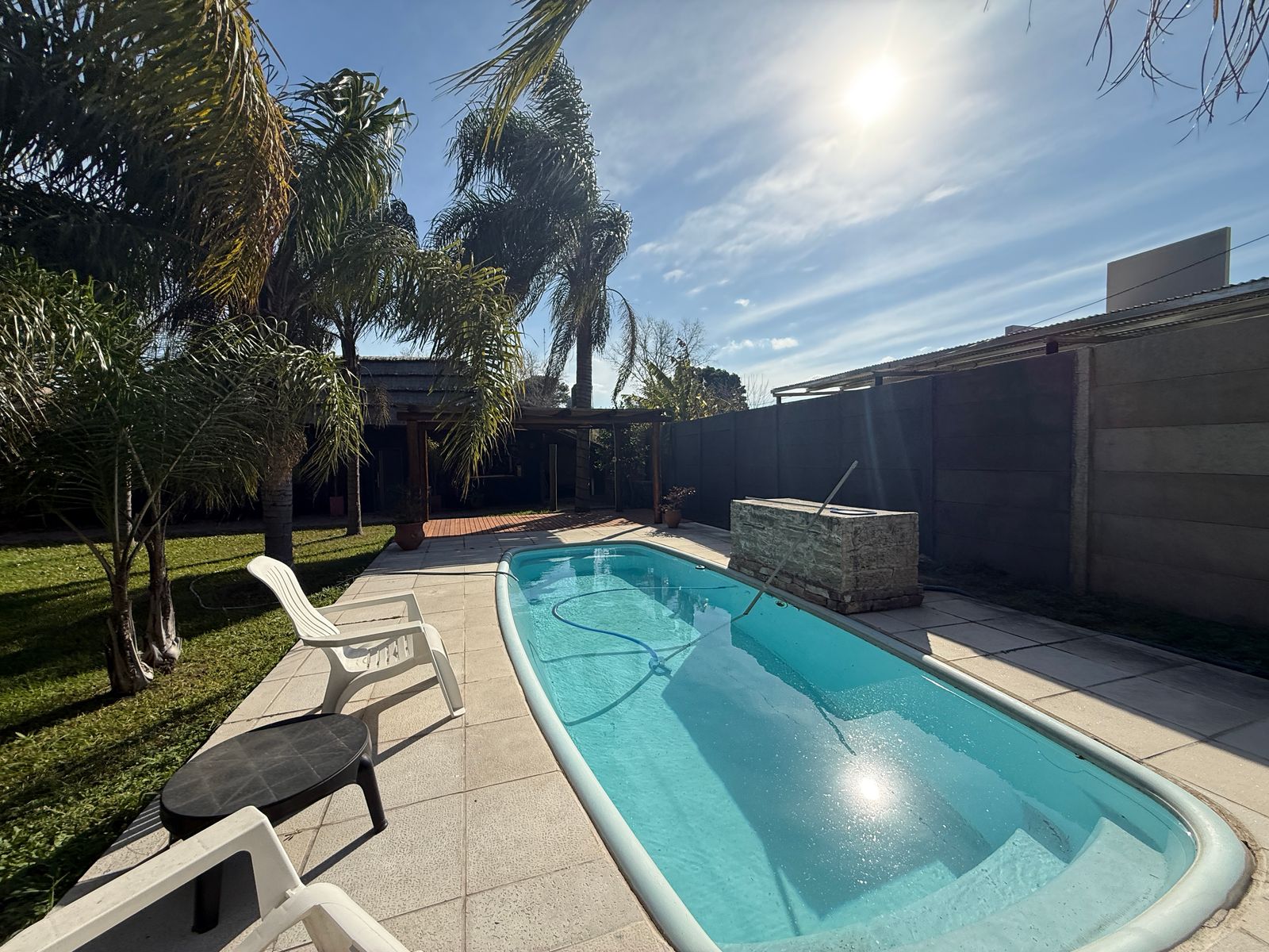 Casa Quinta en Venta en Jardines de la Costa, Arroyo Leyes (Km 10) | Pileta y Parquizado. - 1