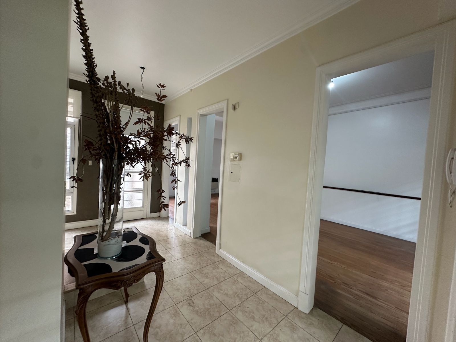 Venta casa con cochera - Barrio Sur - 6