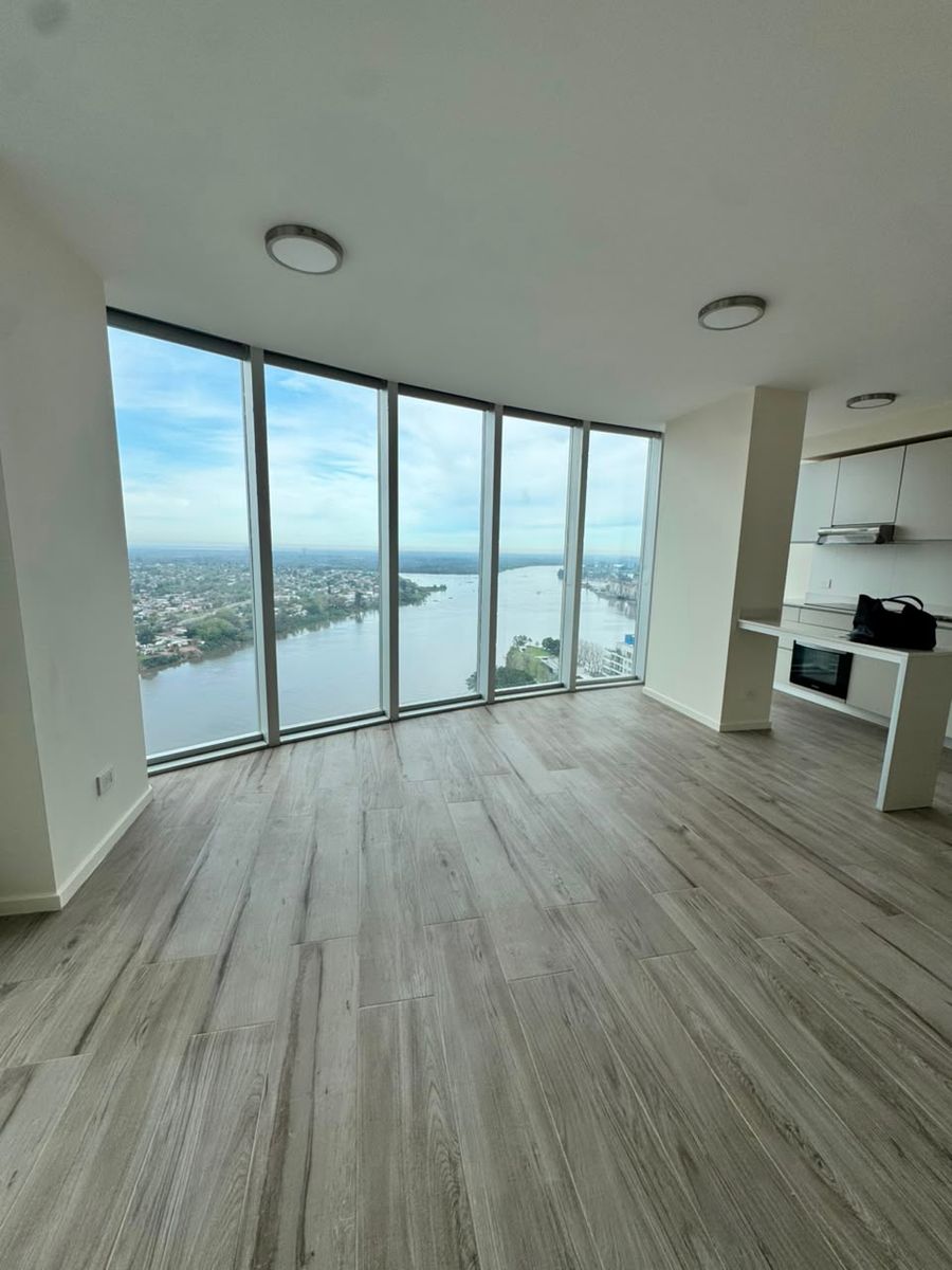 Se ALQUILA excepcional semipiso de categoría en Amarras Center - Torre IV, 2 dormitorios + cochera. - 5