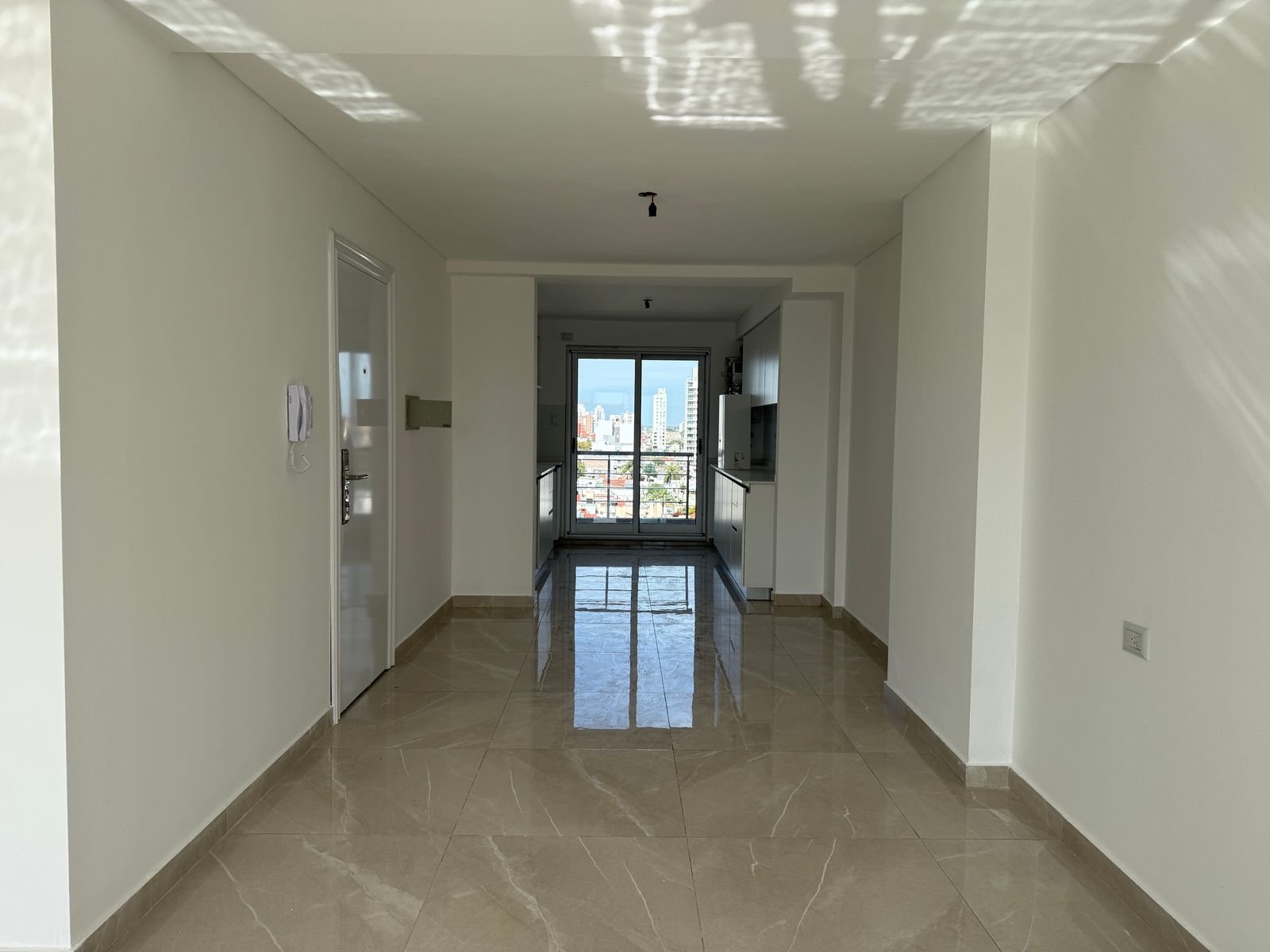 Exclusivo Piso de 2 Dormitorios con Cochera en Barrio Constituyentes - Santa Fe - 5