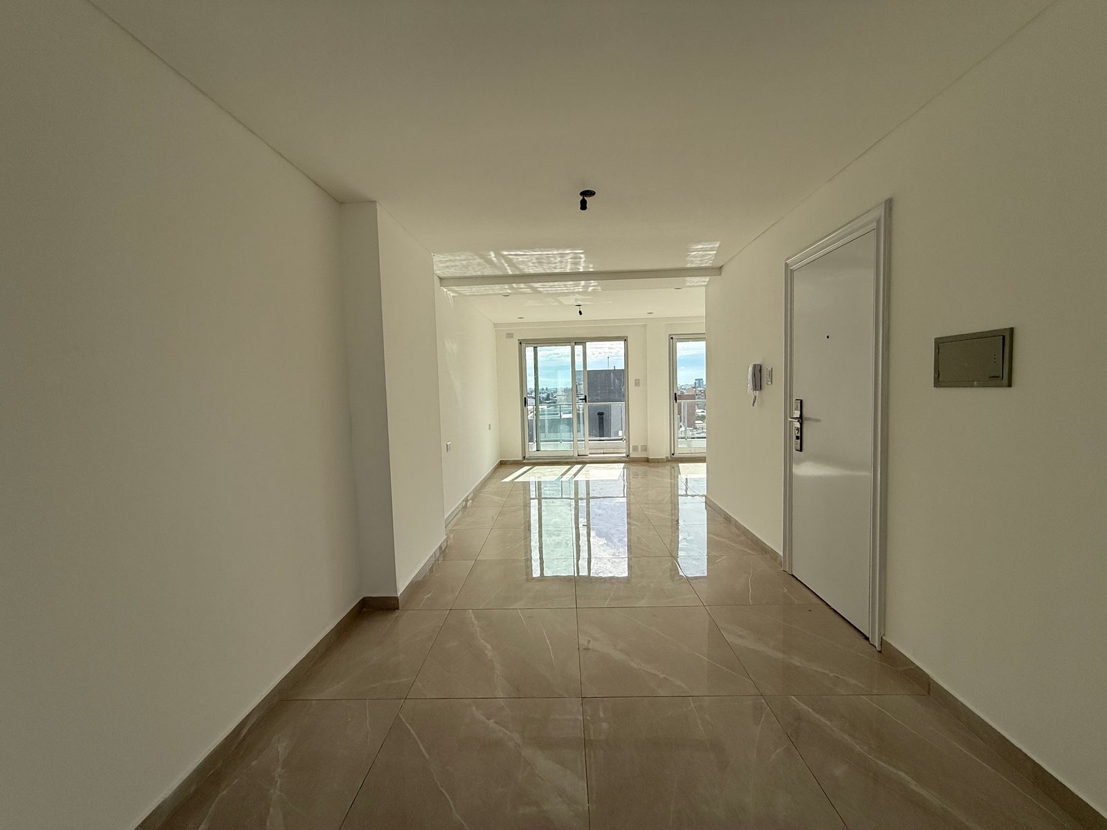 Exclusivo Piso de 2 Dormitorios con Cochera en Barrio Constituyentes - Santa Fe - 7