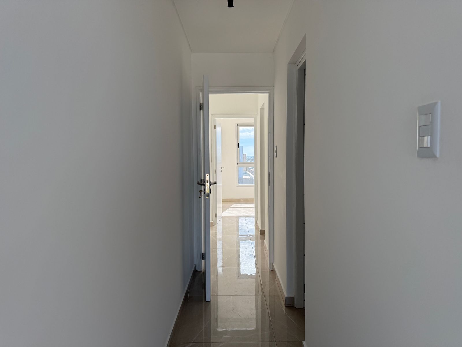 Exclusivo Piso de 2 Dormitorios con Cochera en Barrio Constituyentes - Santa Fe - 13