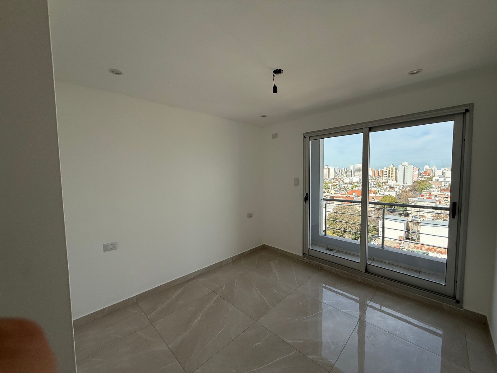 Exclusivo Piso de 2 Dormitorios con Cochera en Barrio Constituyentes - Santa Fe - 15
