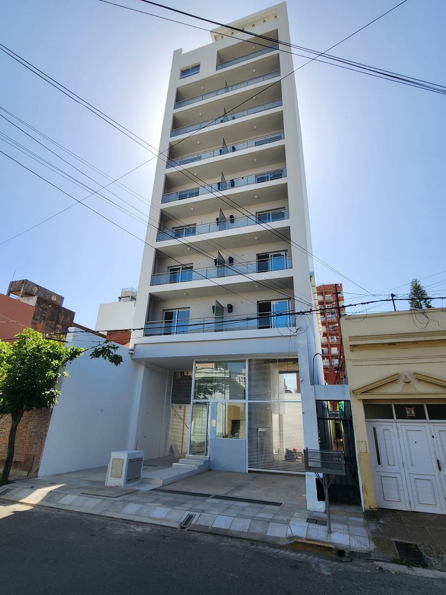 Se Alquila Departamento de 1 Dormitorio a Estrenar en Centro Sur con Cochera - 2