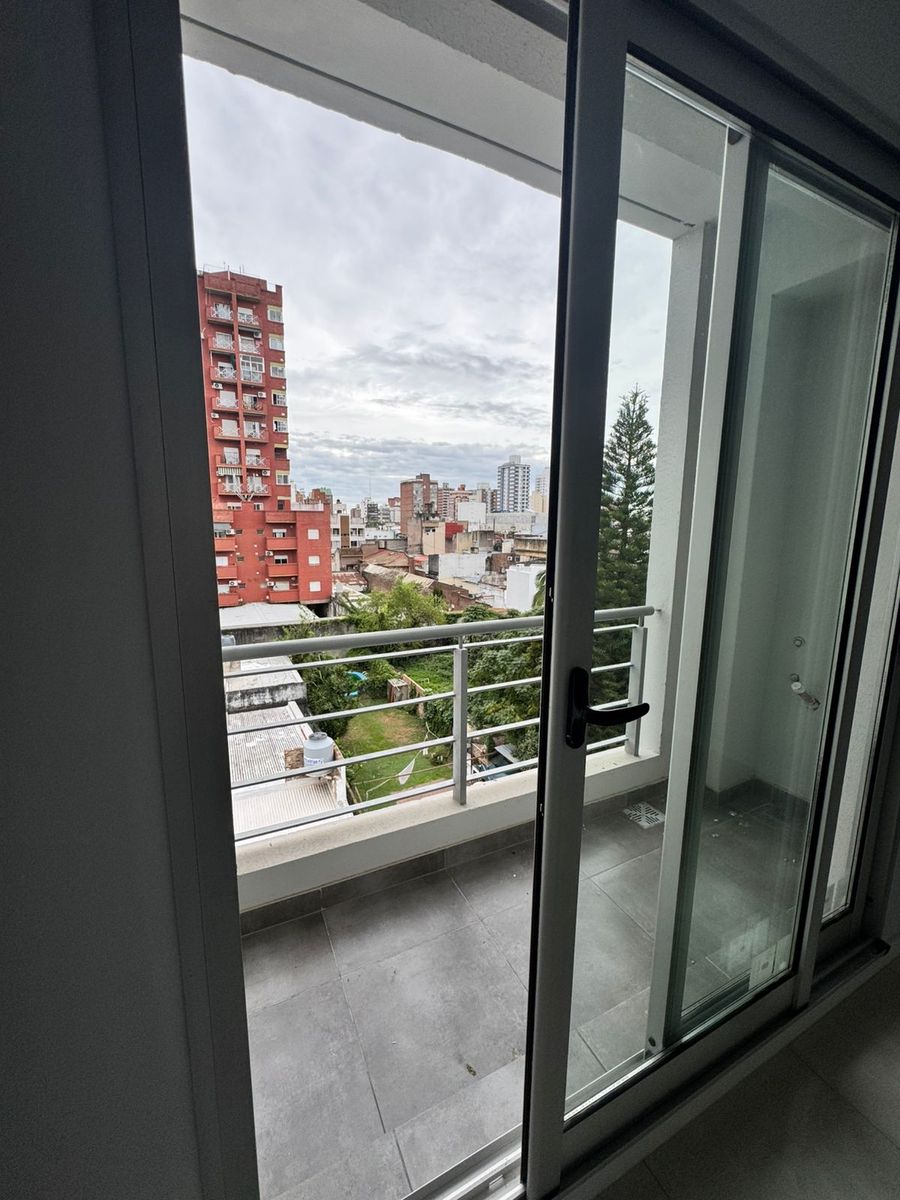 Se Alquila Departamento de 1 Dormitorio a Estrenar en Centro Sur con Cochera - 15