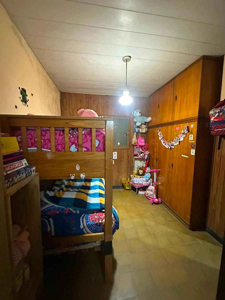 Venta Casa de 3 dormitorios con local comercial y cochera - 4