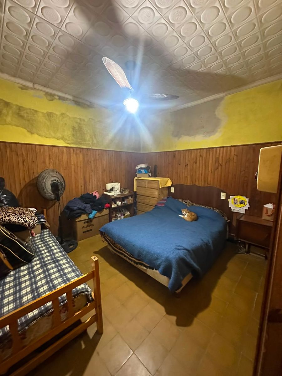 Venta Casa de 3 dormitorios con local comercial y cochera - 5