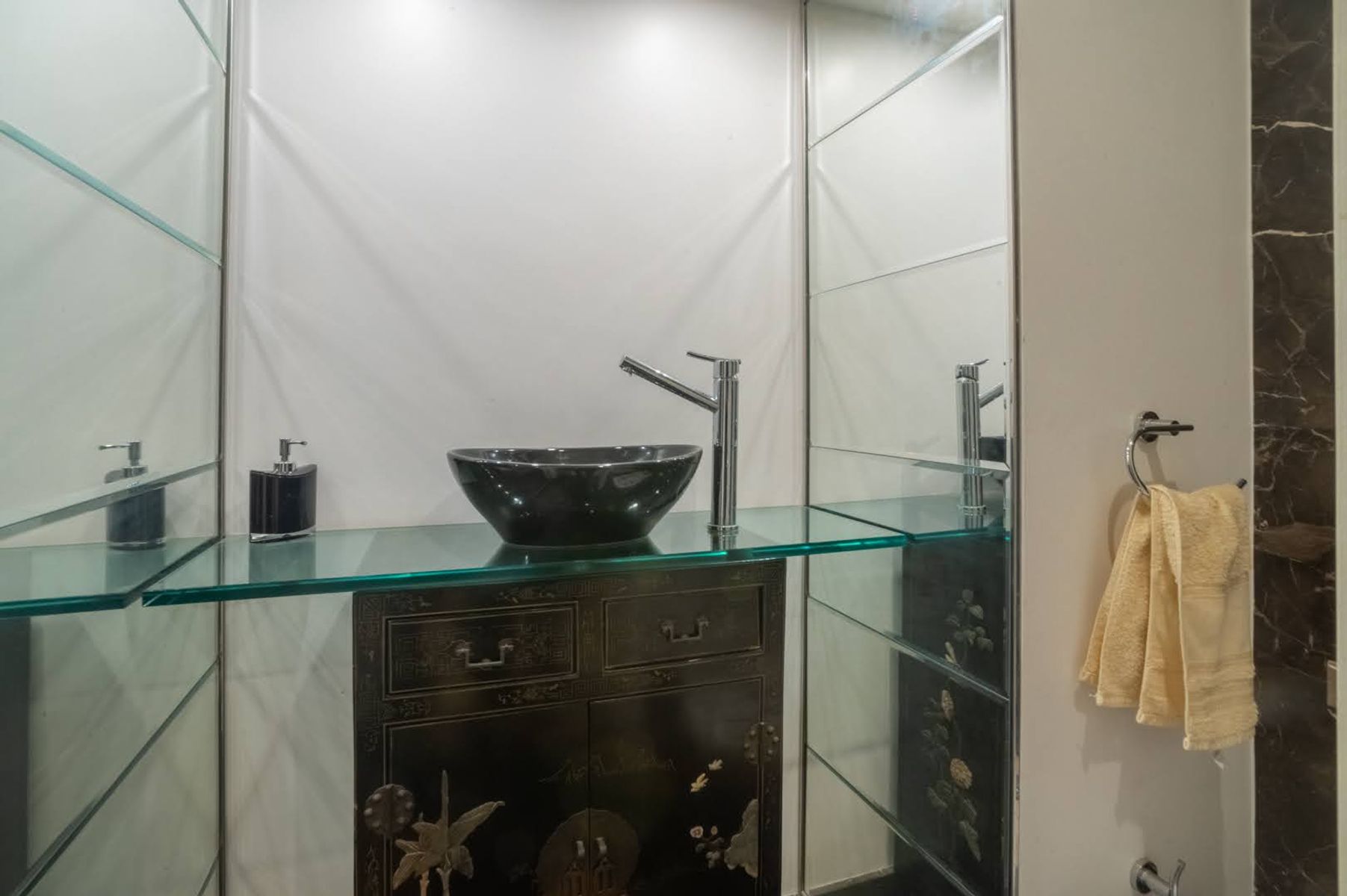 Piso exclusivo sobre Bv. Gálvez - 26