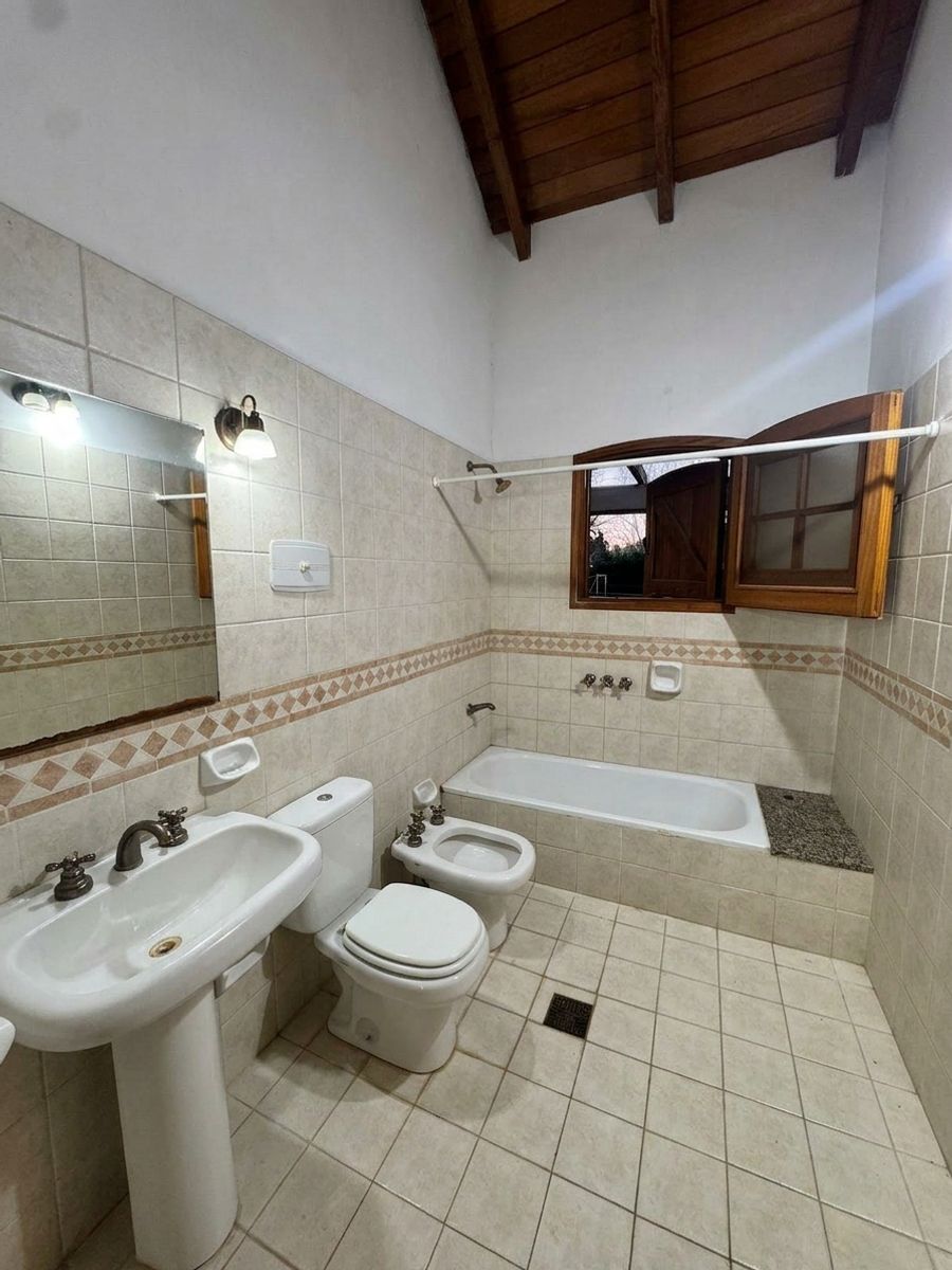 CASA EN VENTA EN COMPLEJO RESIDENCIAL LA TATENGUITA - 4
