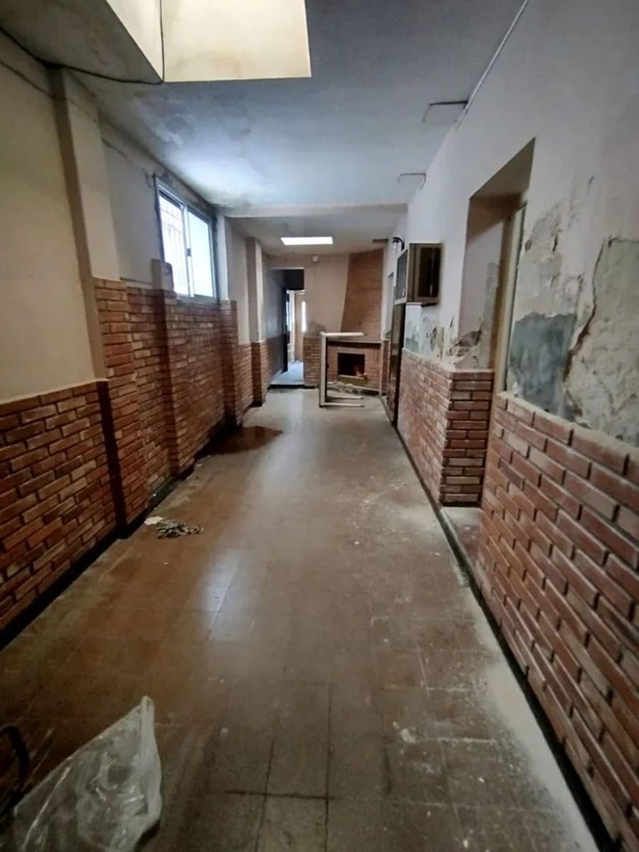 Venta de PH a refaccionar de 3 dormitorios y patio en pleno Recoleta - 6