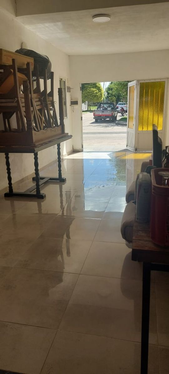 Se vende Casa de 3 dormitorios en Coronda - 4