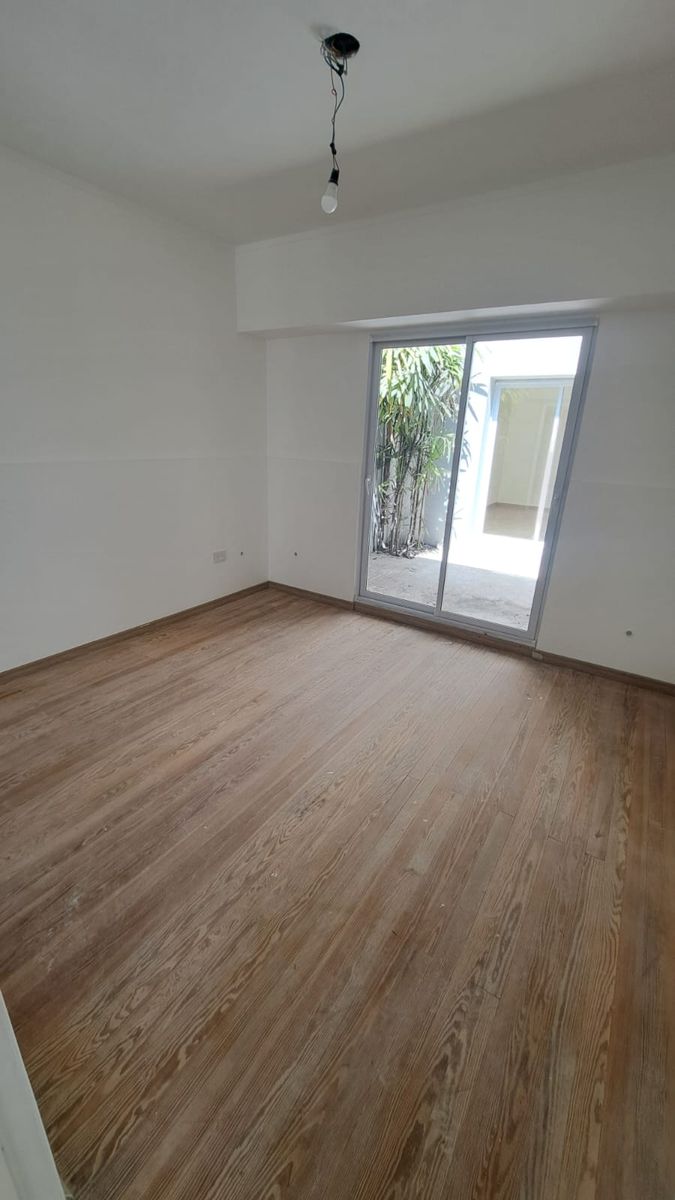 CASA DE DOS DORMITORIOS EN BARRIO CANDIOTI SUR - 9
