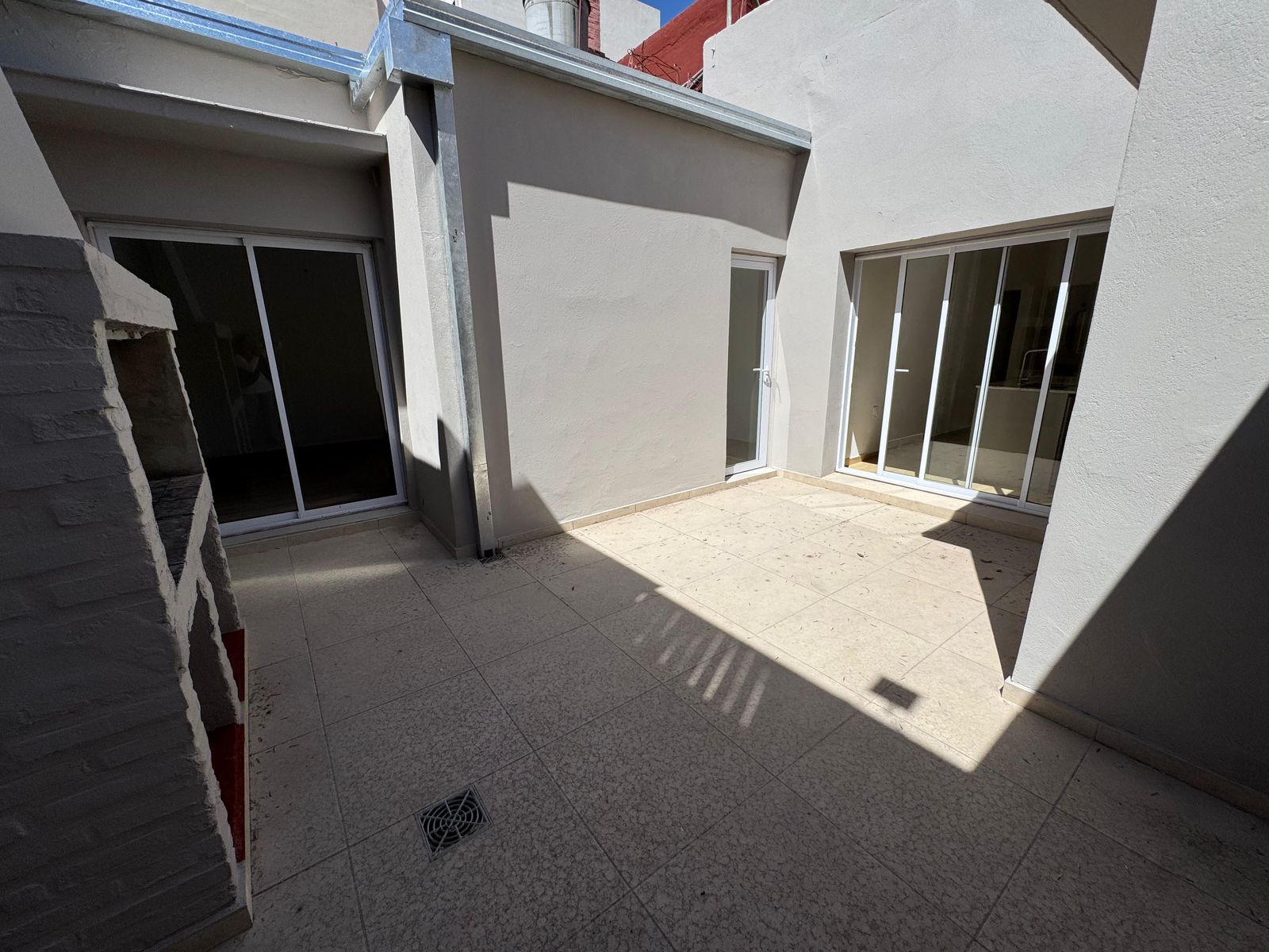 CASA DE DOS DORMITORIOS EN BARRIO CANDIOTI SUR - 12