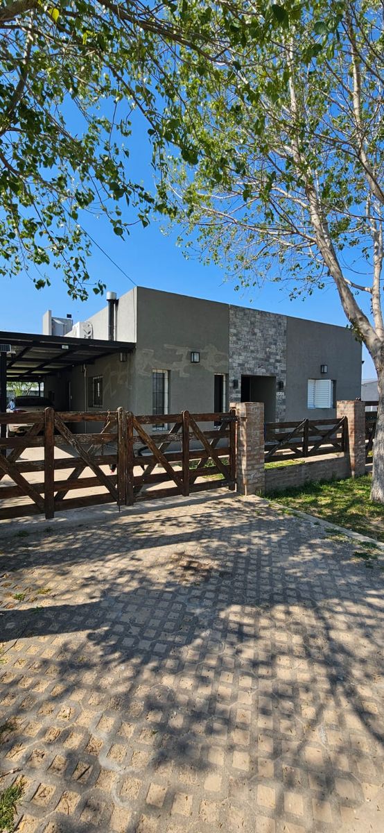 CASA/QUINTA EN VENTA EN LAGOS DE LEYES - 3