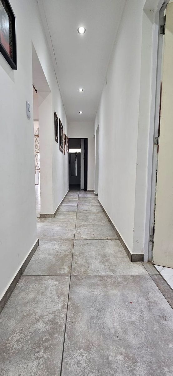 CASA/QUINTA EN VENTA EN LAGOS DE LEYES - 15