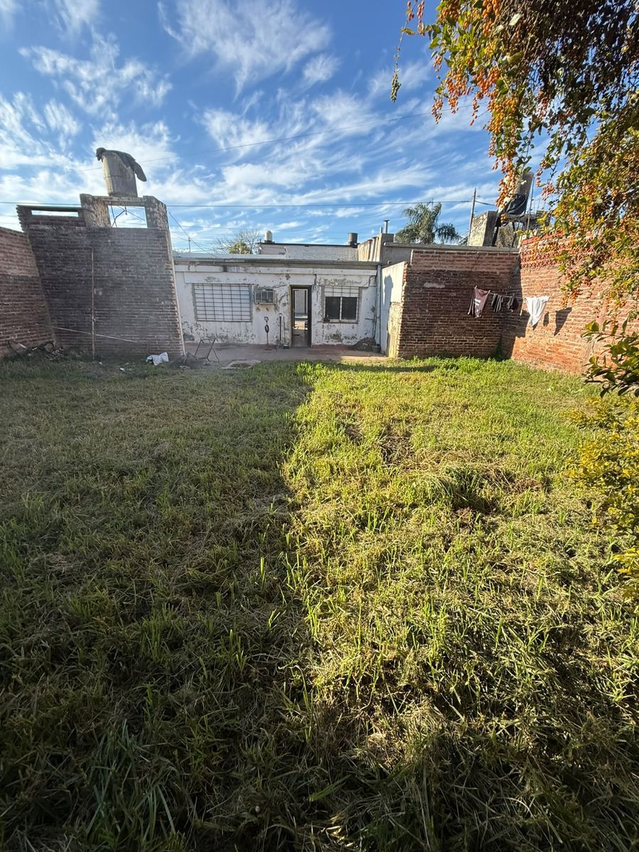 En venta Casa de 2 dormitorios a refaccionar - 3