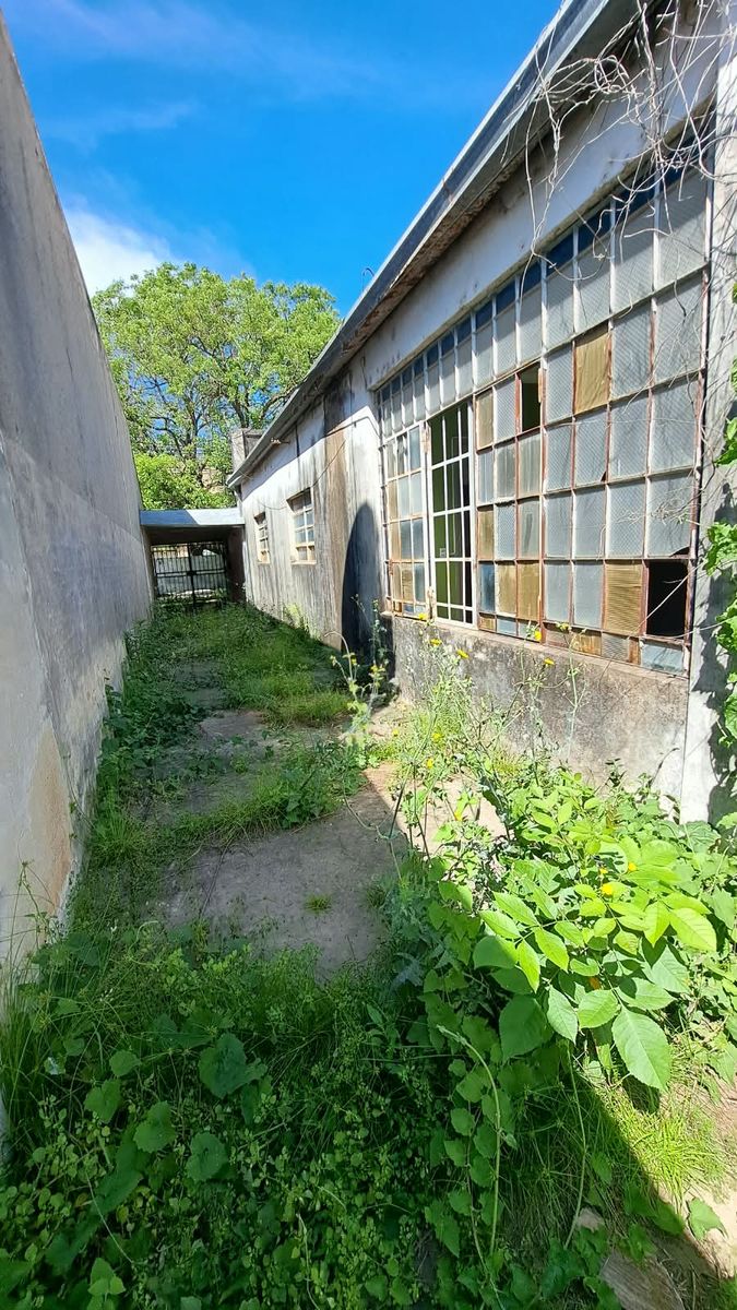 CASA A DEMOLER / TERRENO EN MARIA SELVA - 11
