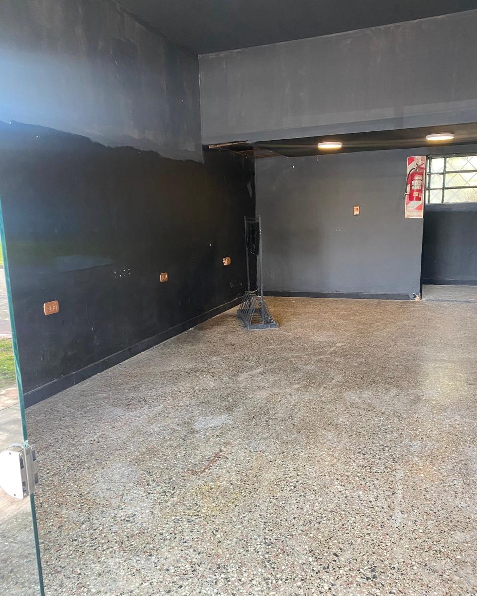 Local en Alquiler en Ituzaingó Norte - PEDRO ZANNI 832 - 6