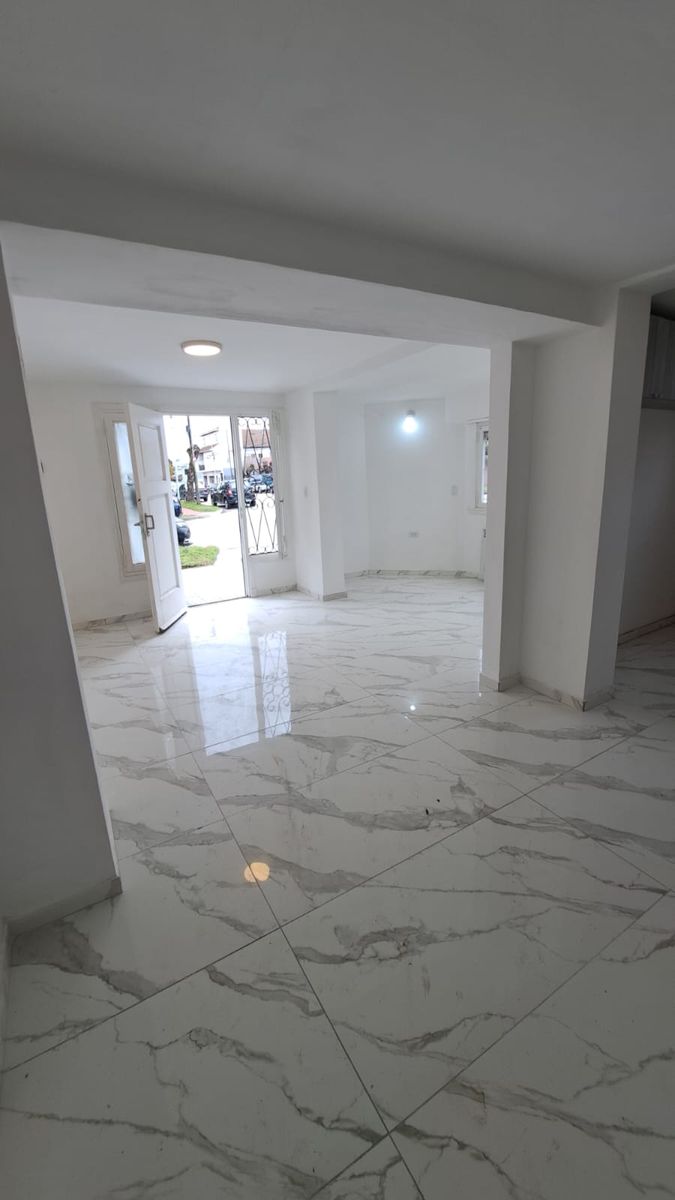 Venta Dúplex 3 Ambientes en PH con Cochera terraza y balcón Zona Chauvin, Buenos Aires Costa Atlántica - Zonaprop - 14