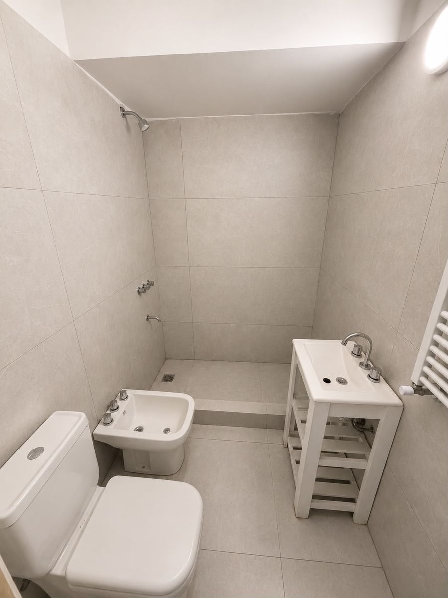 Chalet 3 Ambientes en PH con patio y garaje Zona Chauvin - 1