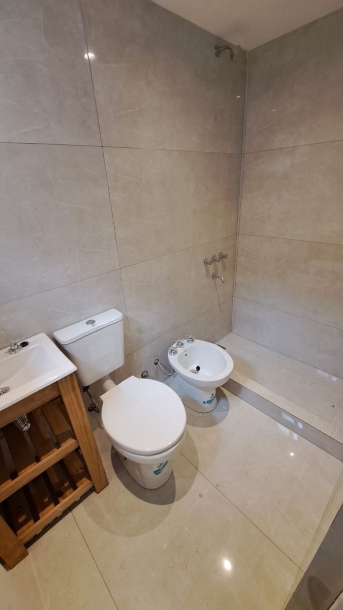 Chalet 3 Ambientes en PH con patio y garaje Zona Chauvin - 12