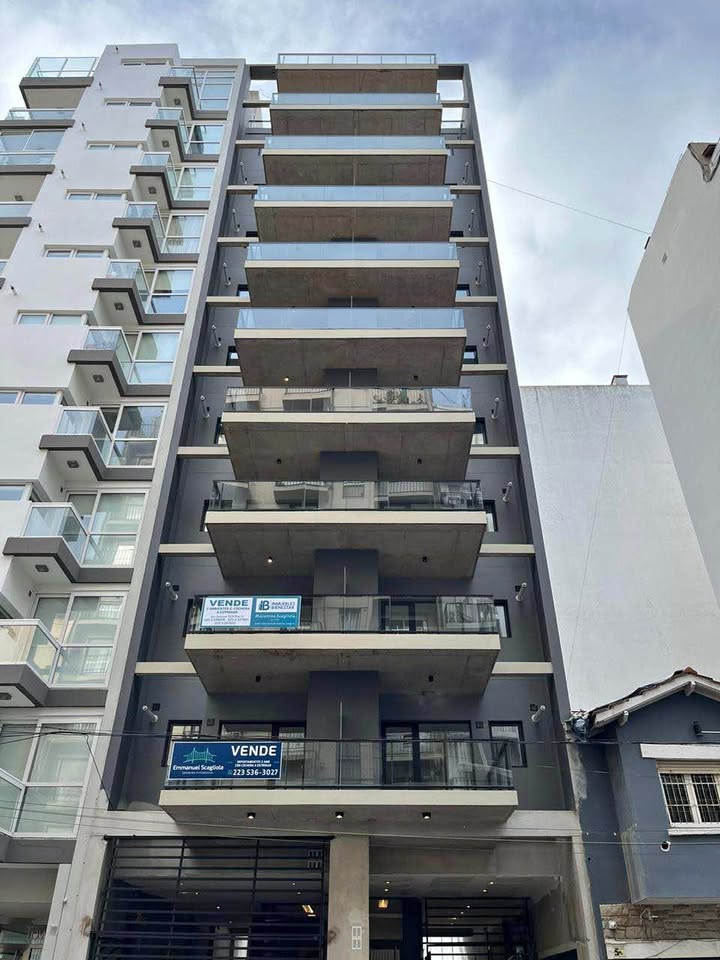 Venta de departamento de 2 ambientes a estrenar en zona Guemes - 6