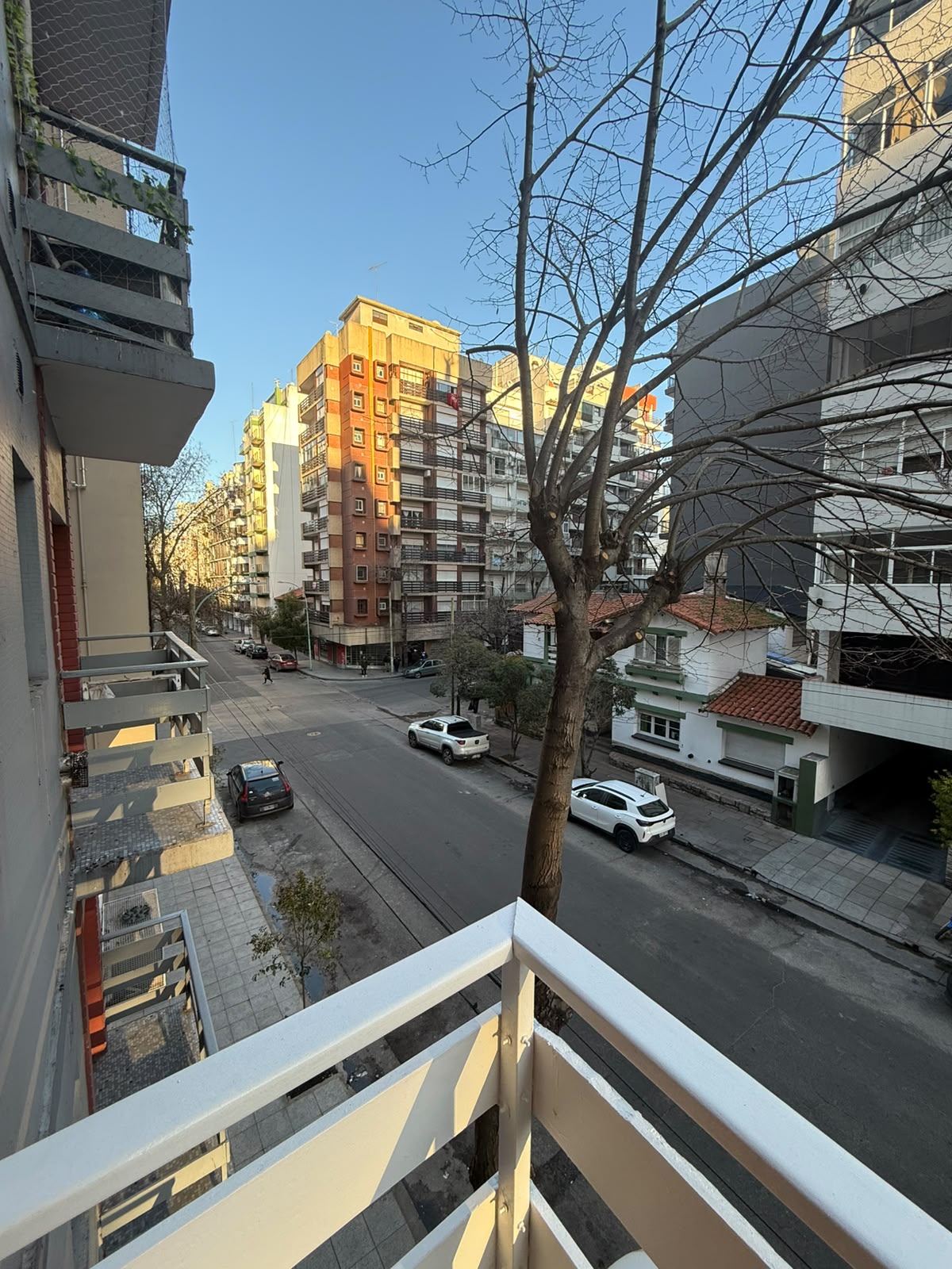 Departamento 2 Ambientes al Frente con Balcon - 2