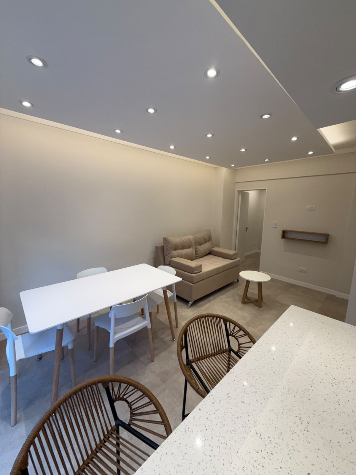 Departamento 2 Ambientes al Frente con Balcon - 16