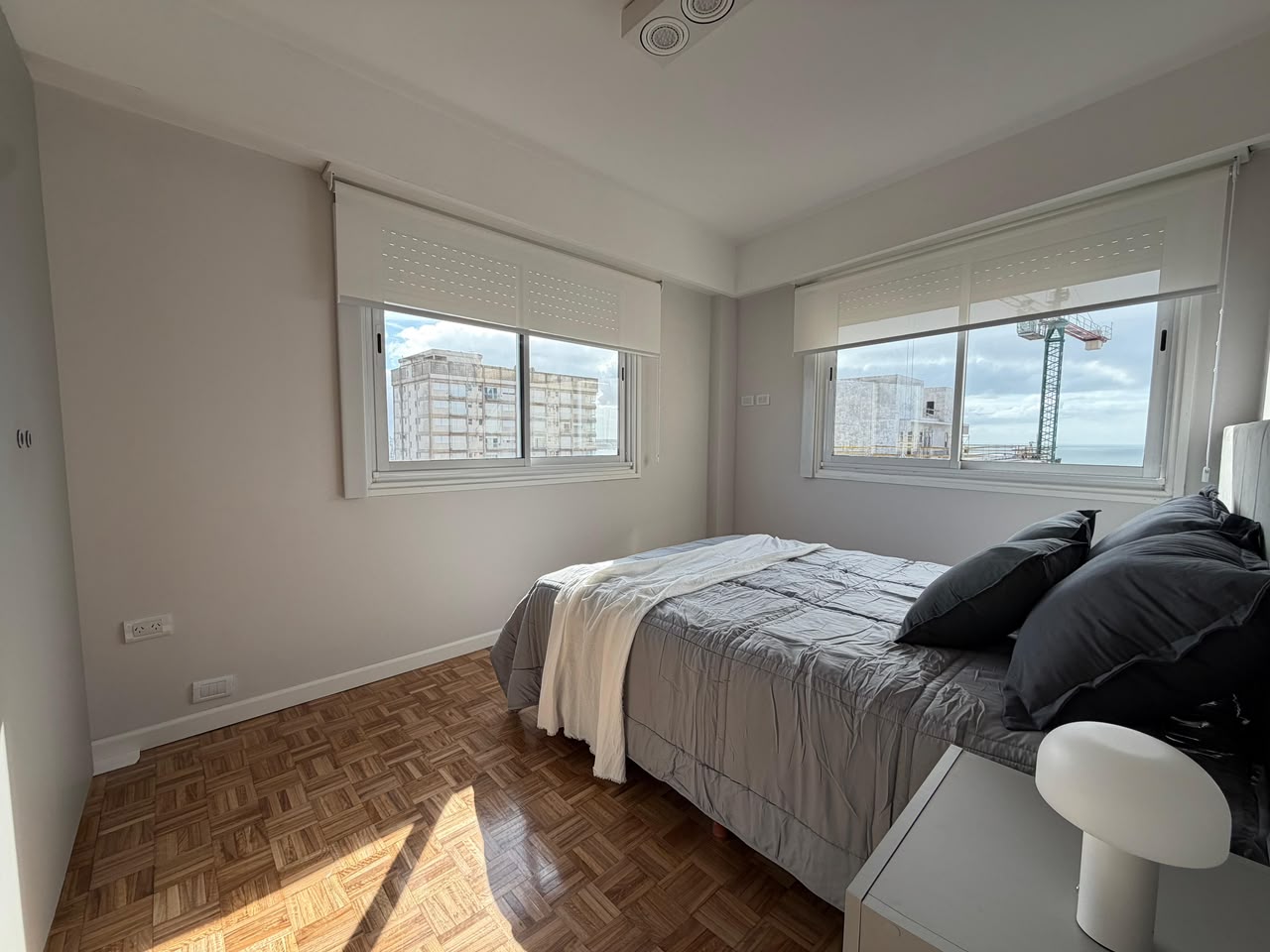 4 Ambientes , Cochera y Vista al Mar - 17