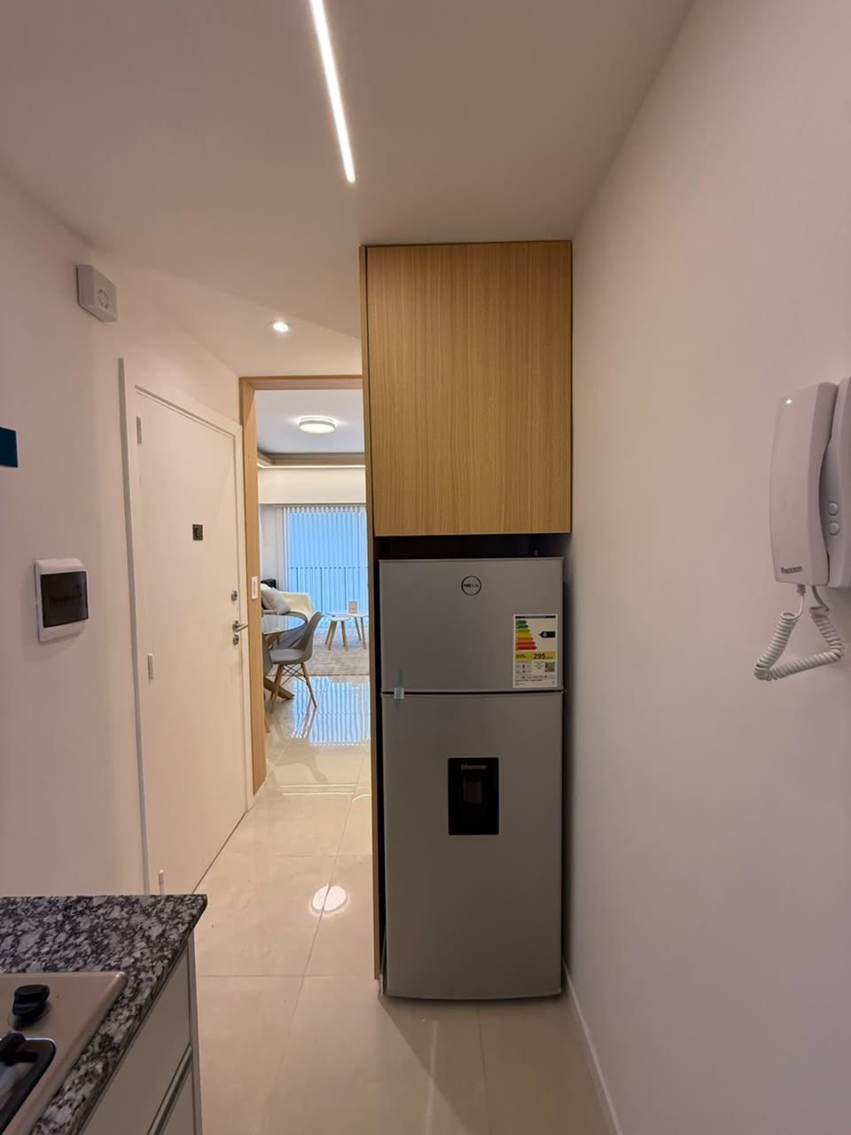 Departamento 3 ambientes a la calle Con Balcon - 5