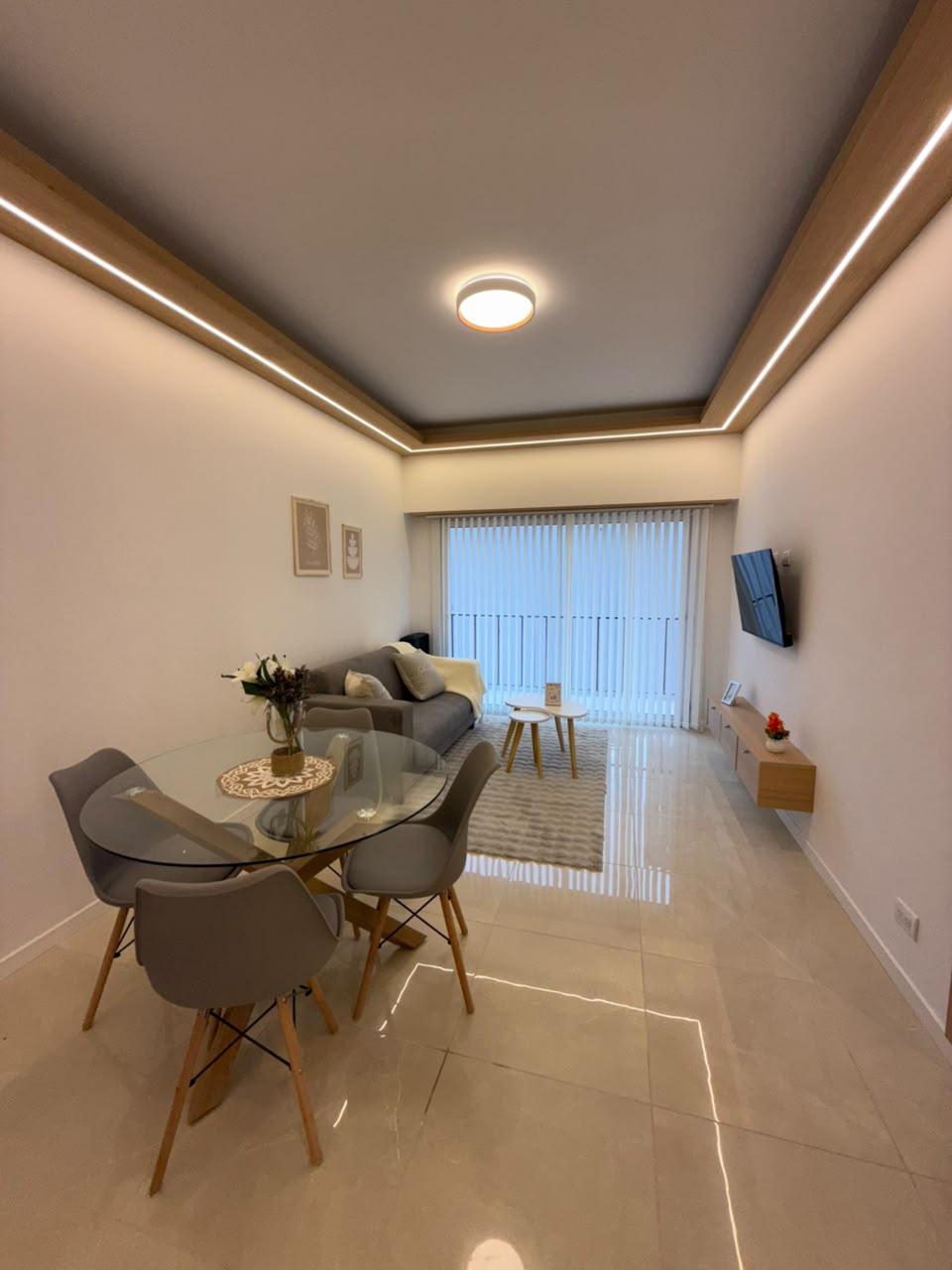 Departamento 3 ambientes a la calle Con Balcon - 11