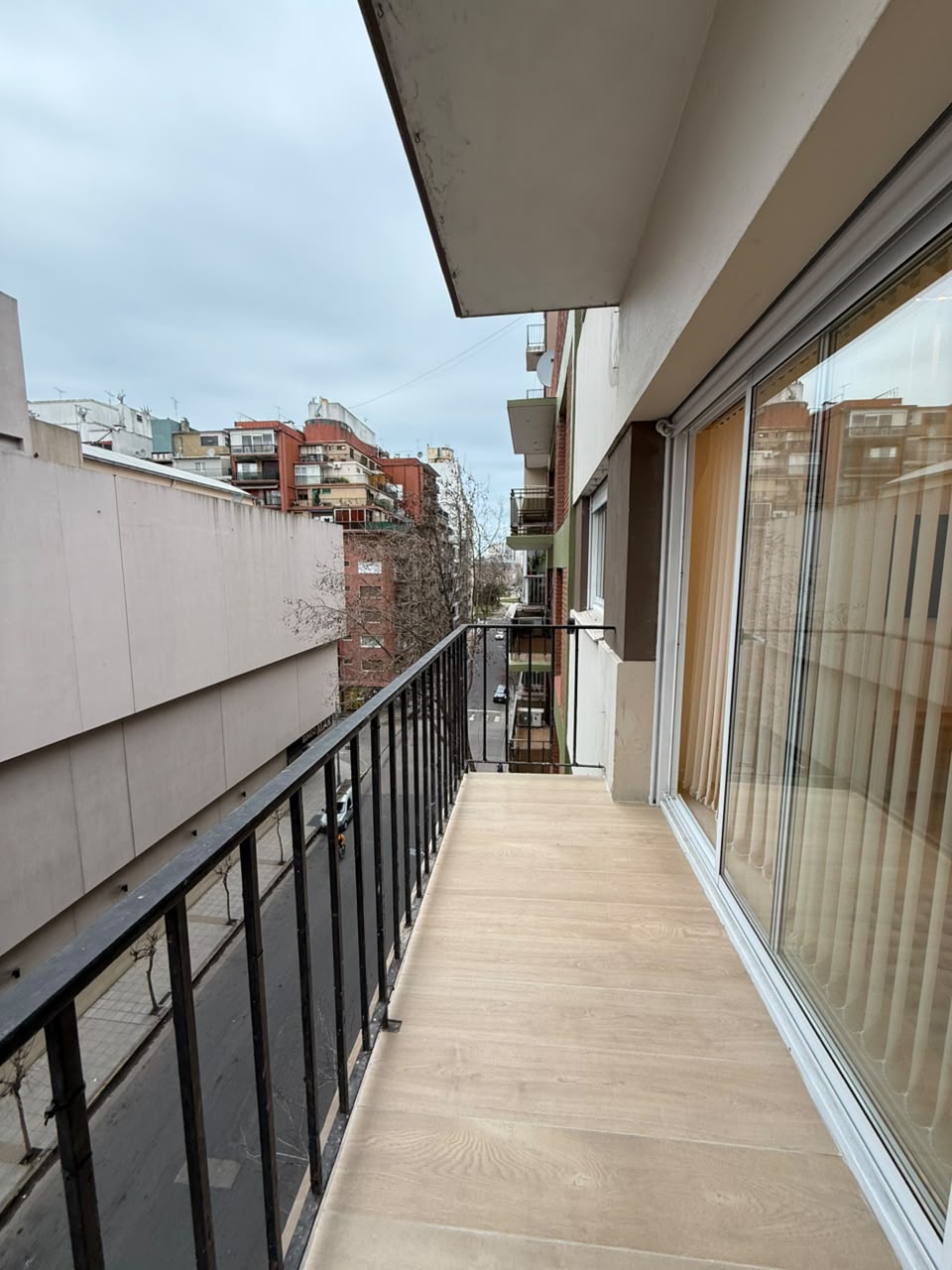 Departamento 3 ambientes a la calle Con Balcon - 20
