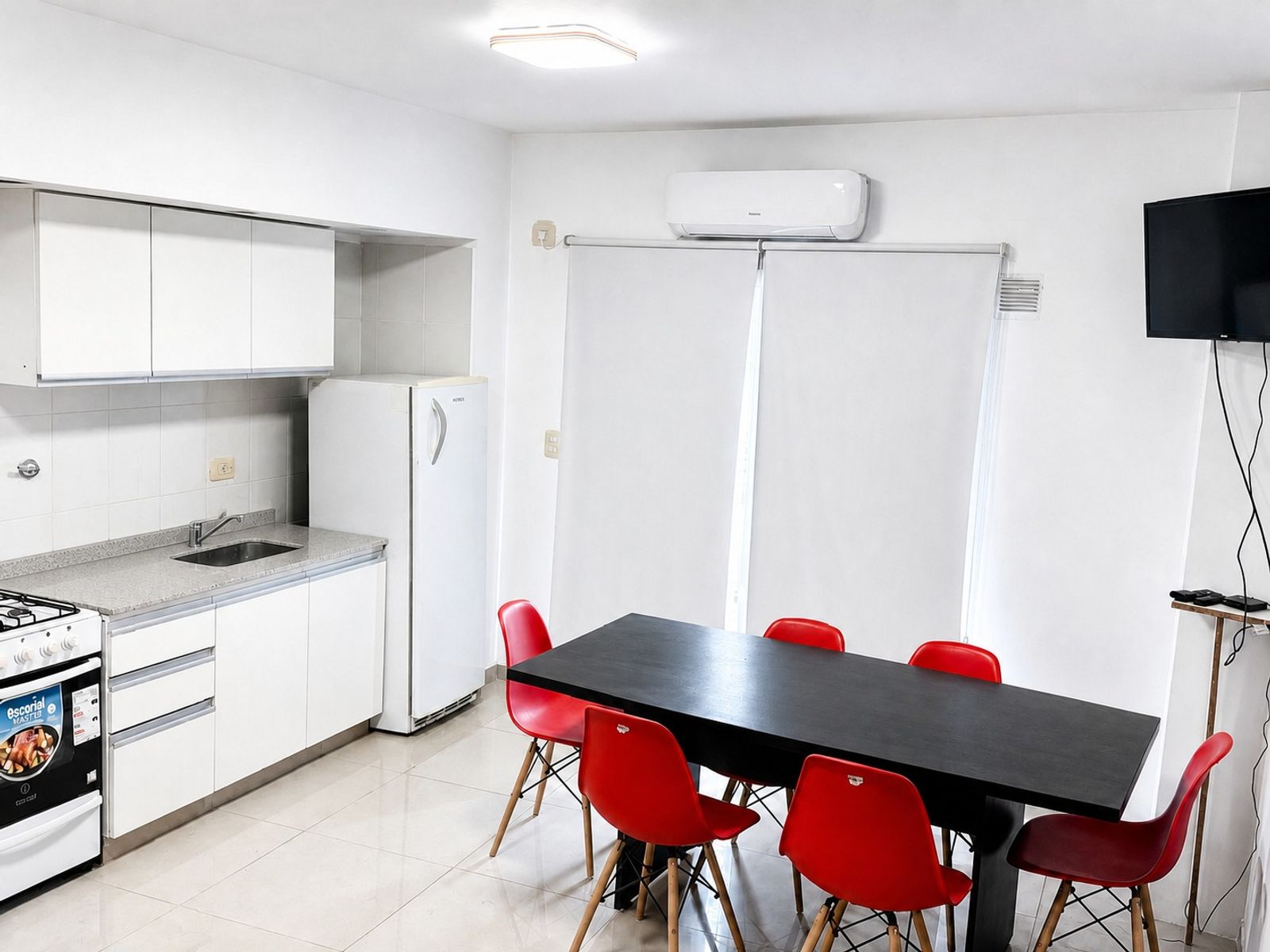 Alquila departamento 2 ambientes casi a estrenar con amenities en Gavilan Plaza Apto Vivienda o Profesional - 1