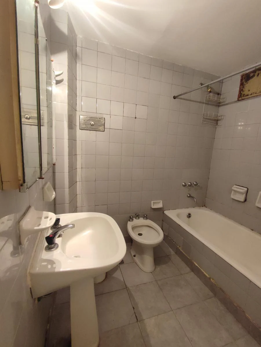 ALQUILER DEPTO 2 AMBIENTES VIAMONTE 2200 BALVANERA - 13