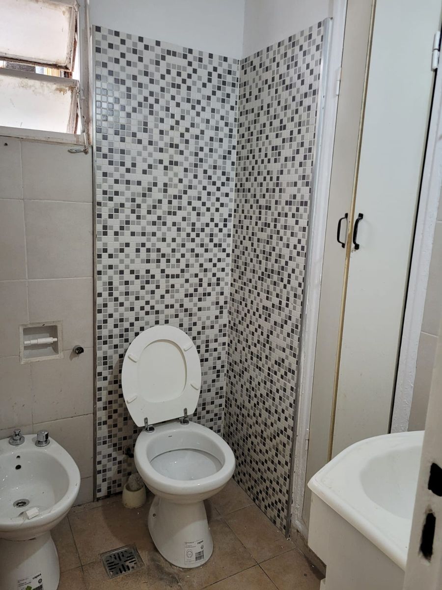 ALQUILER DEPTO 4 AMBIENTES C/BALCON LAVALLE 2200 BALVANERA - 1