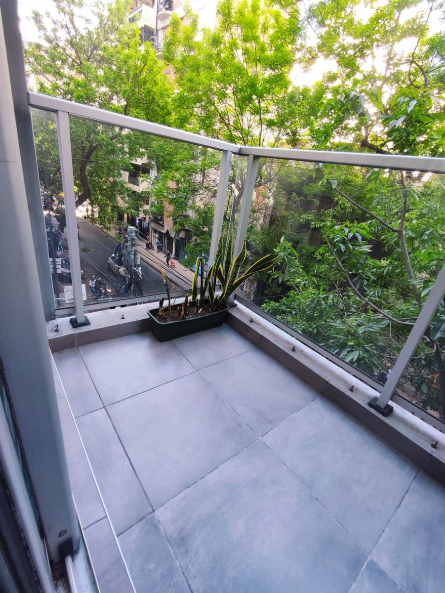 VENTA MONOAMBIENTE C/BALCON JUNIN 600 BALVANERA - 11