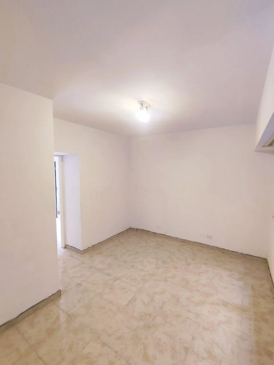ALQUILER DEPTO. 2 AMBIENTES C/BALCON - LATERAL - A. Alsina 2500 Balvanera, Capital Federal — foto 5