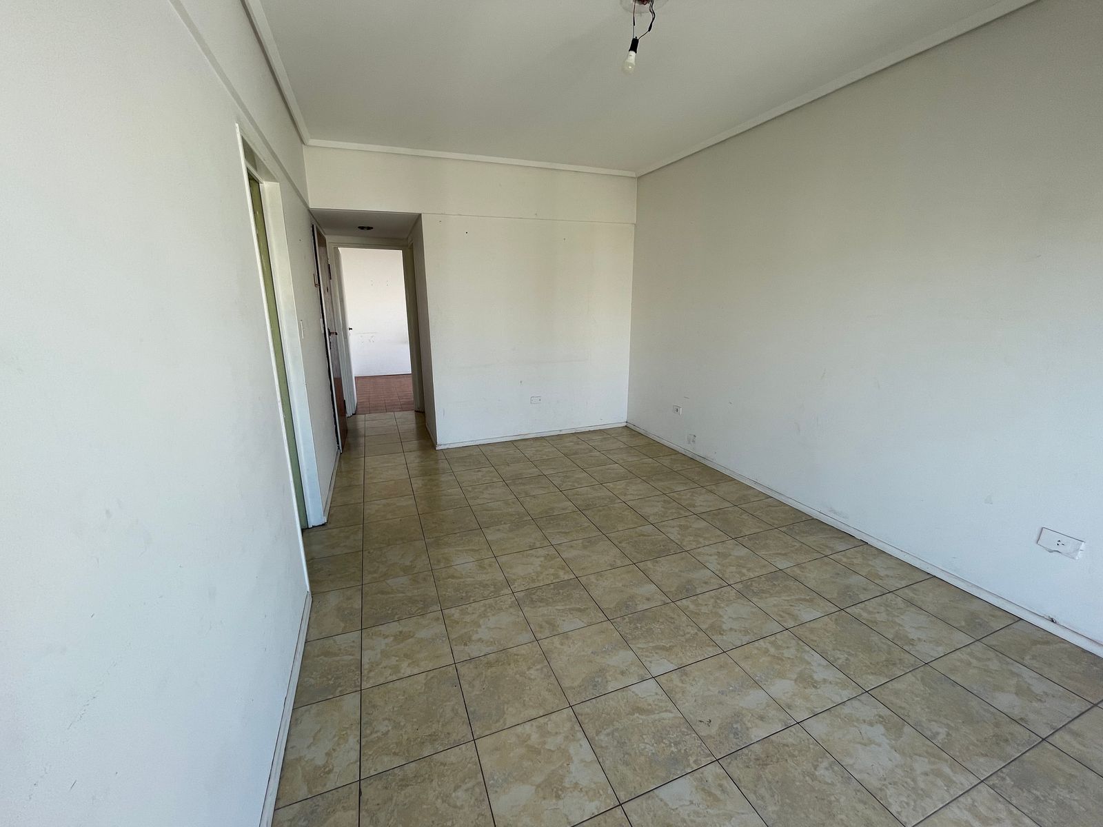 2 AMBIENTES EN VENTA CON BALCÓN Y COCHERA - CABALLITO — foto 6