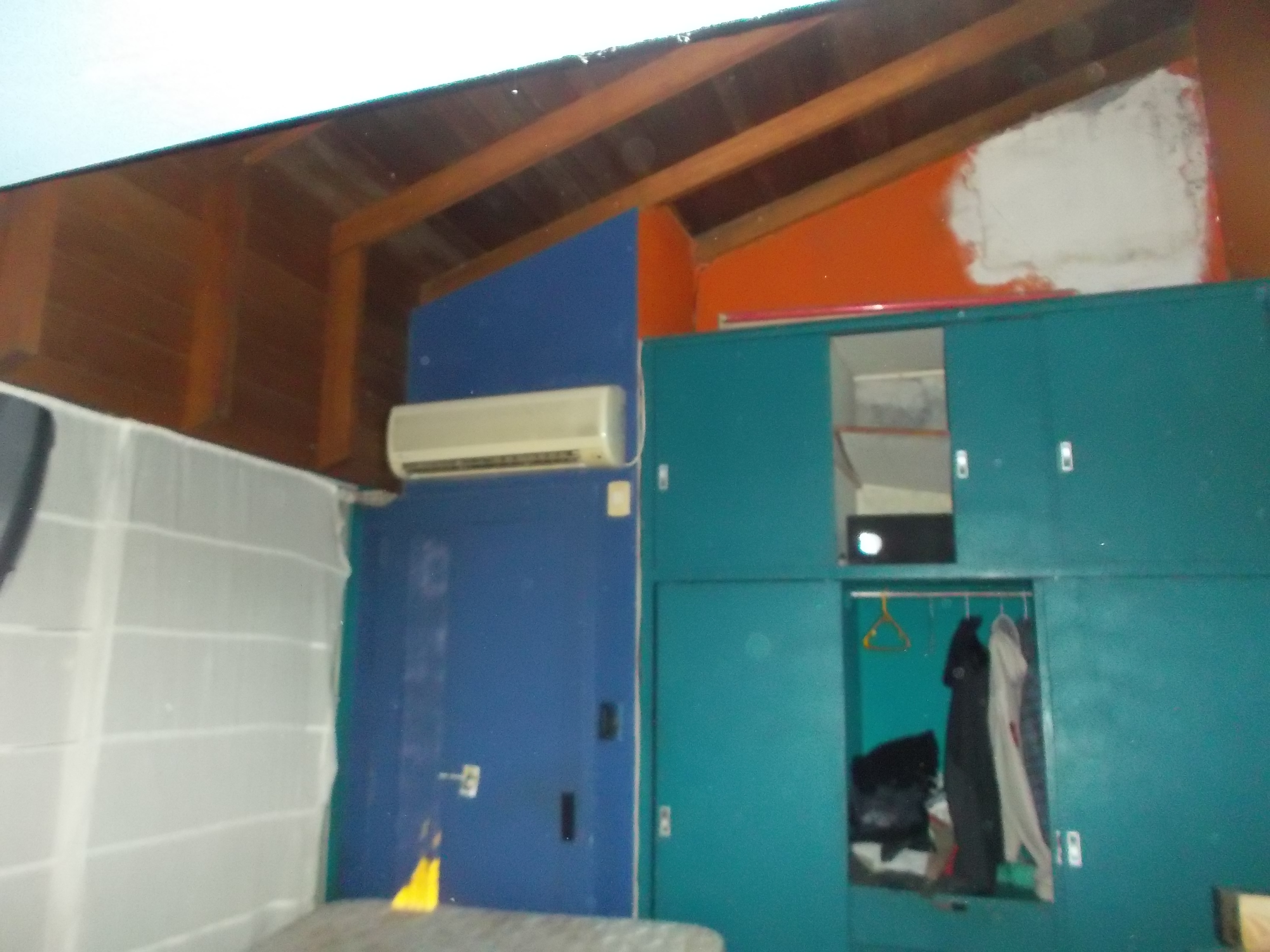 CASA 3 AMB. + DEPTO DE 3 AMB. + GALPON p/INDUSTRIA - MADARIAGA AL 3900 - SAN JUSTO - La Matanza — foto 8