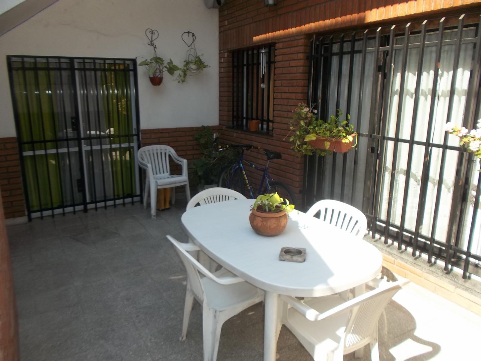 CASA EN PH DE 4 AMB. PATIO .TERRAZA c/QUINCHO - APTO CREDITO BANCO HIPOTECARIO CIUDADELA