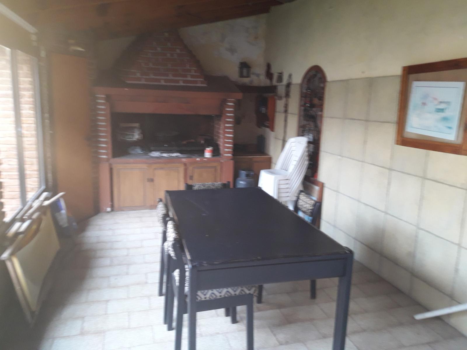 CASA 6 AMB. GARAGE. PARQUE . QUINCHO. GARAY al 100 RAMOS MEJIA — foto 6