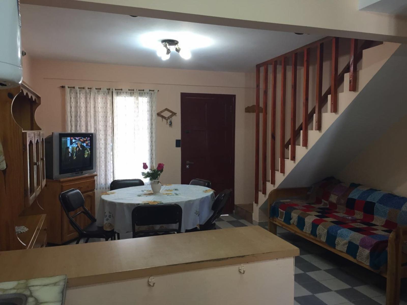 DUPLEX 3 AMB. COCHERA Y PATIO - APTO CREDITO MAR DEL TUYU — foto 3