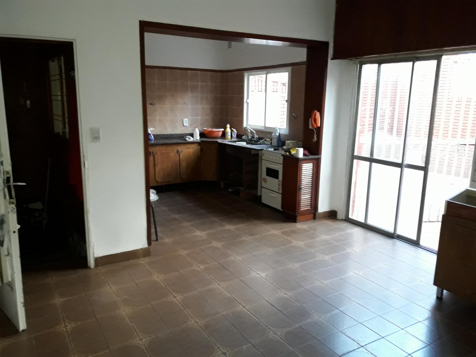 CASA DE 4 AMB. GARAGE. PATIO - RAWSON 73 - RAMOS MEJIA — foto 5