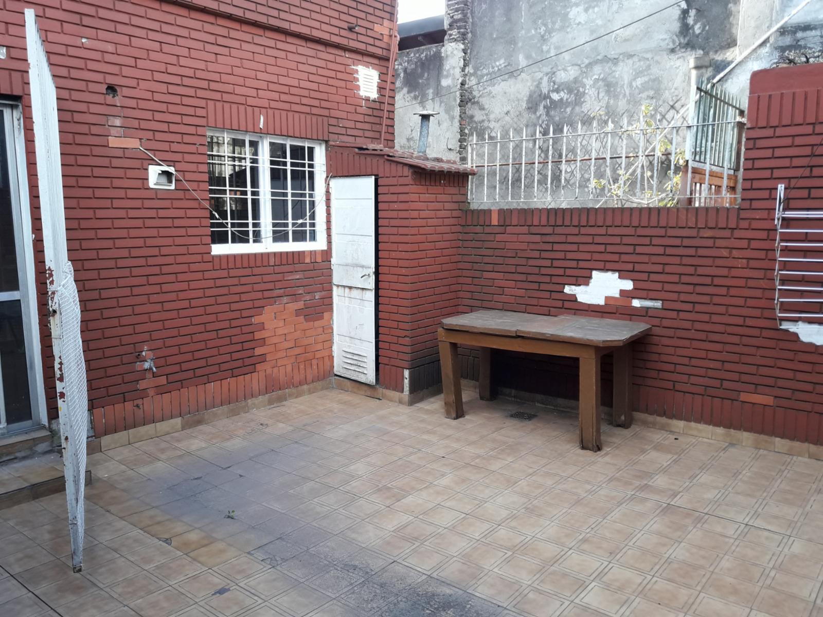 CASA DE 4 AMB. GARAGE. PATIO - RAWSON 73 - RAMOS MEJIA — foto 9