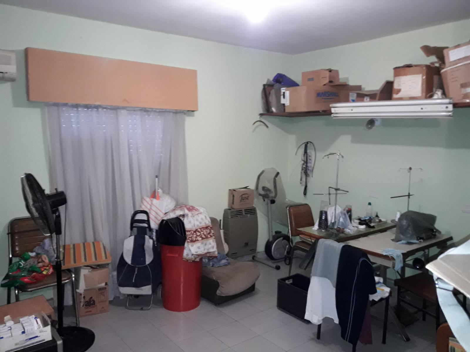 CASA DE 6 AMB. LOTE 11x22 - IDEAL 3 FLIAS - THAMES 1500 - VILLA LUZURIAGA — foto 5