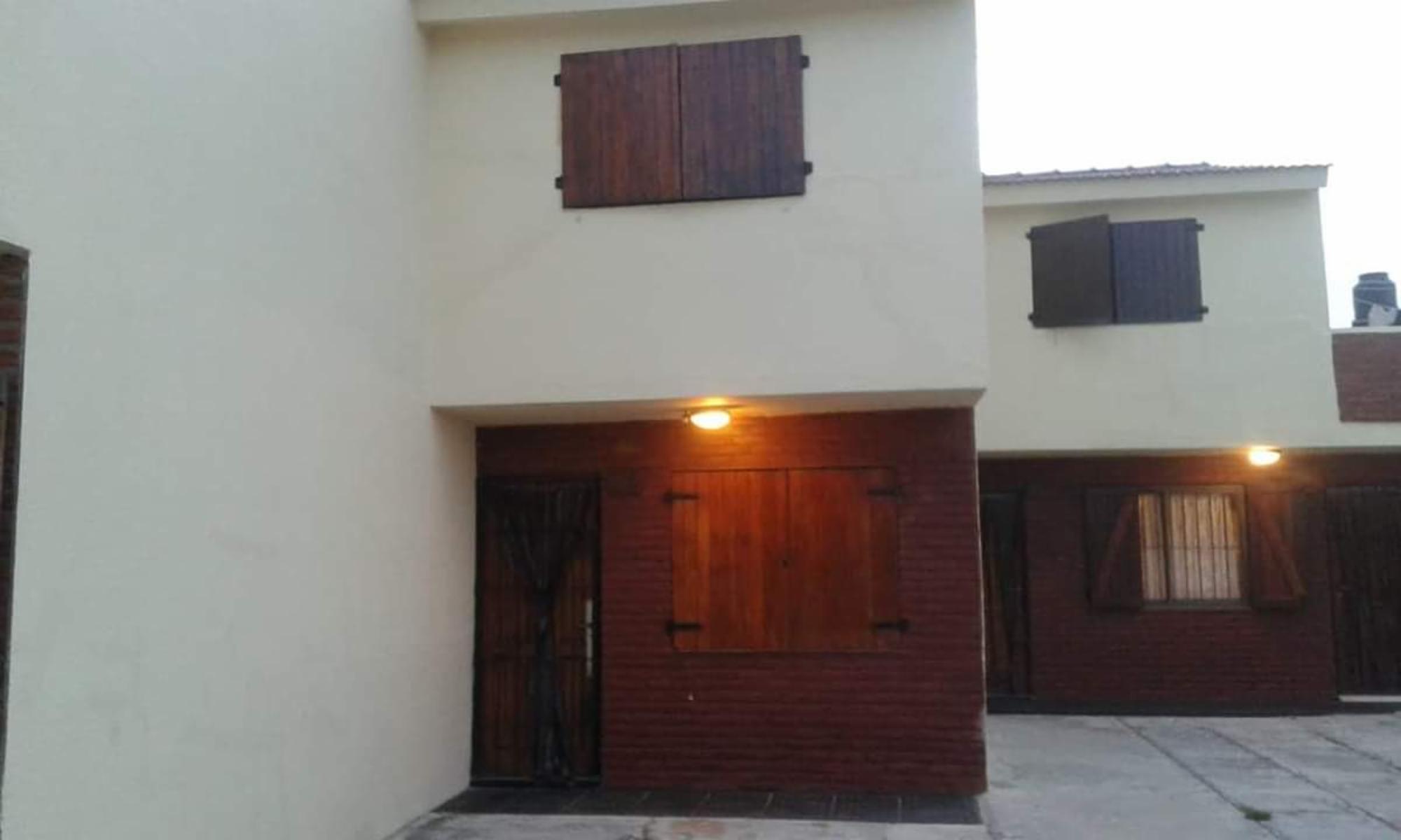 DUPLEX 3 AMB. y 4 AMB. ENTRADA DE AUTO Y PATIO - MAR DEL TUYU